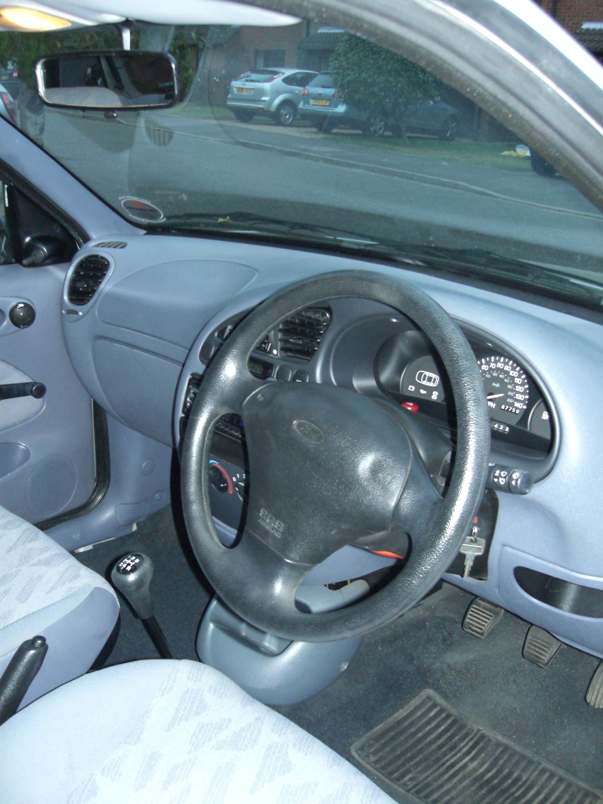 Ford Fiesta 1.3 1997 Dashboard