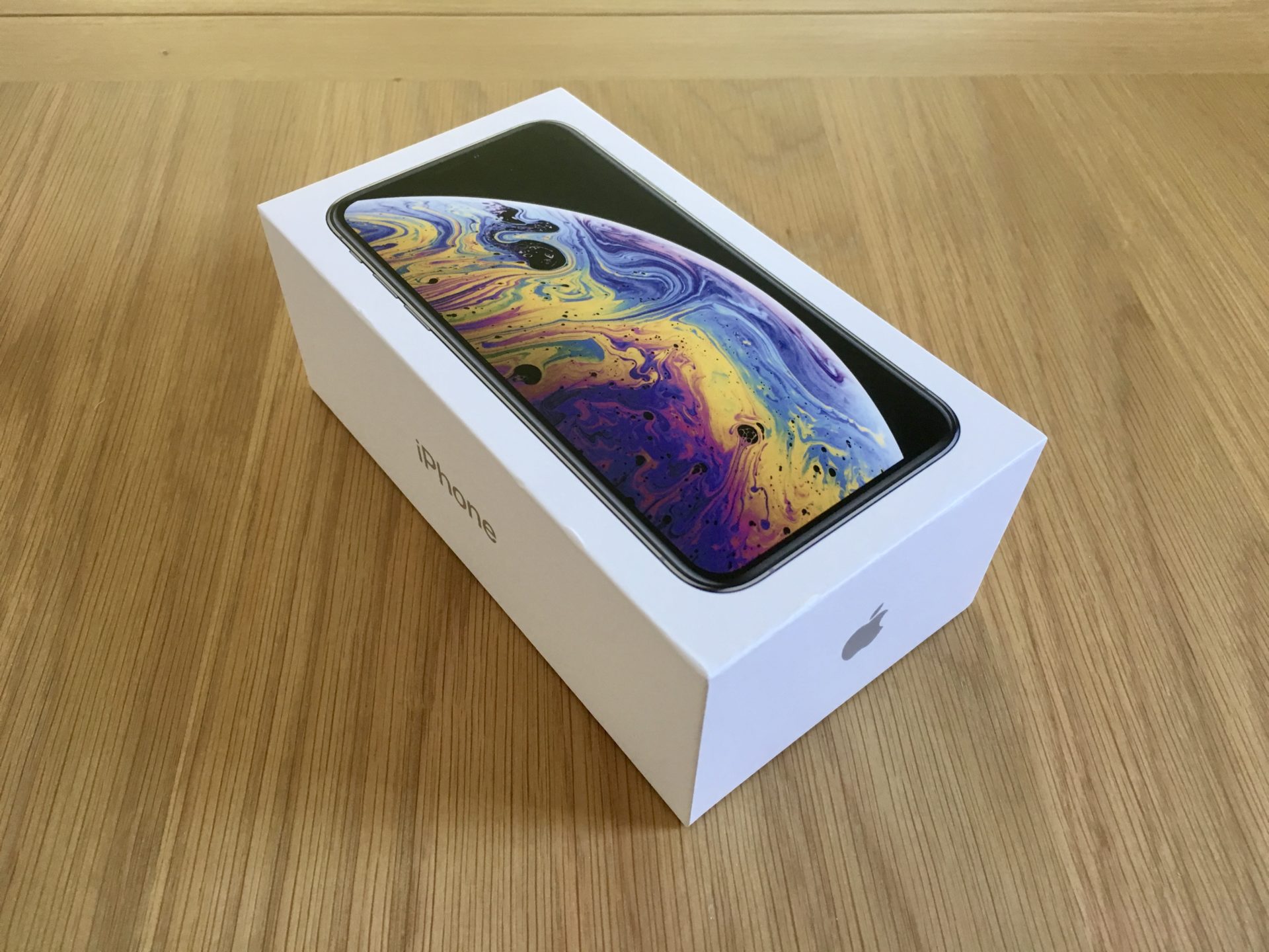 iPhone XS Silver Boxed