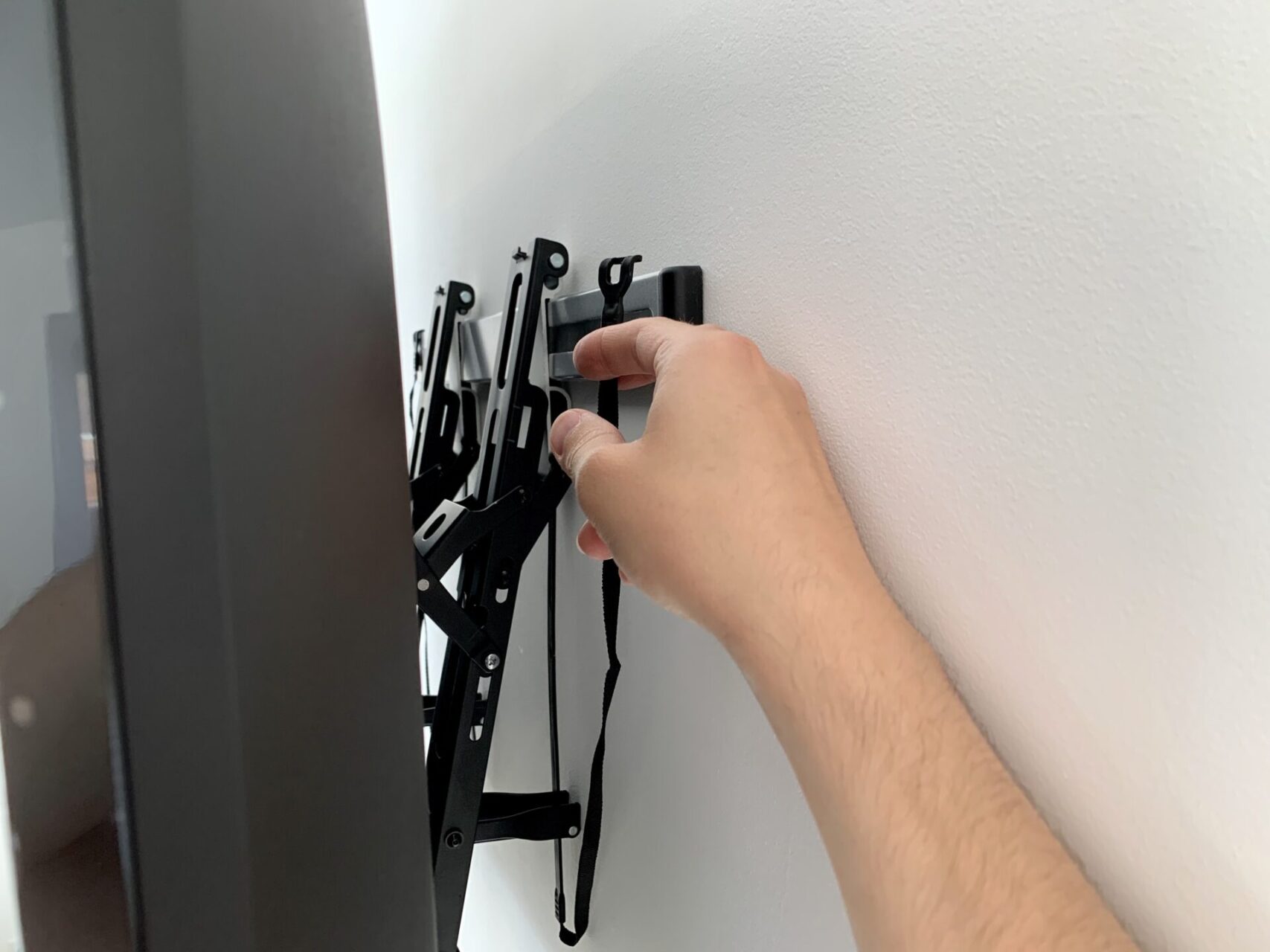 How To Wall Mount A Flat Screen TV With A Tilting Wall Bracket Life of Man